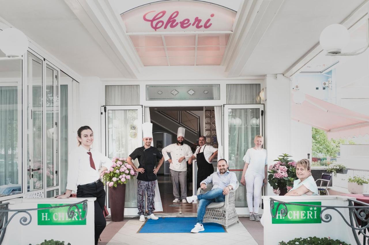 Hotel Cheri Rímini Exterior foto